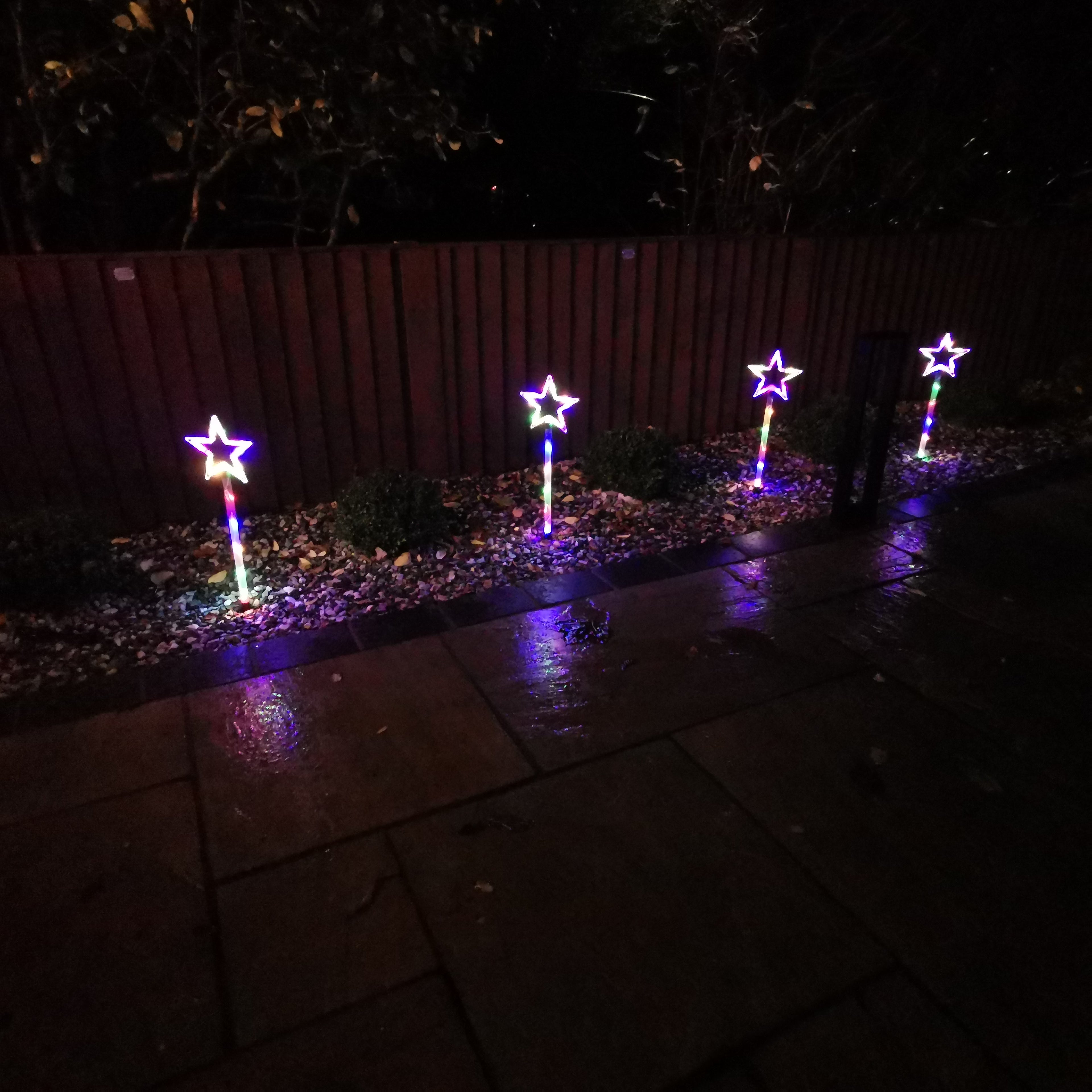 4pcs 55cm 60 LED Pathfinder Star Stake Lights for Garden in Multicoloured  