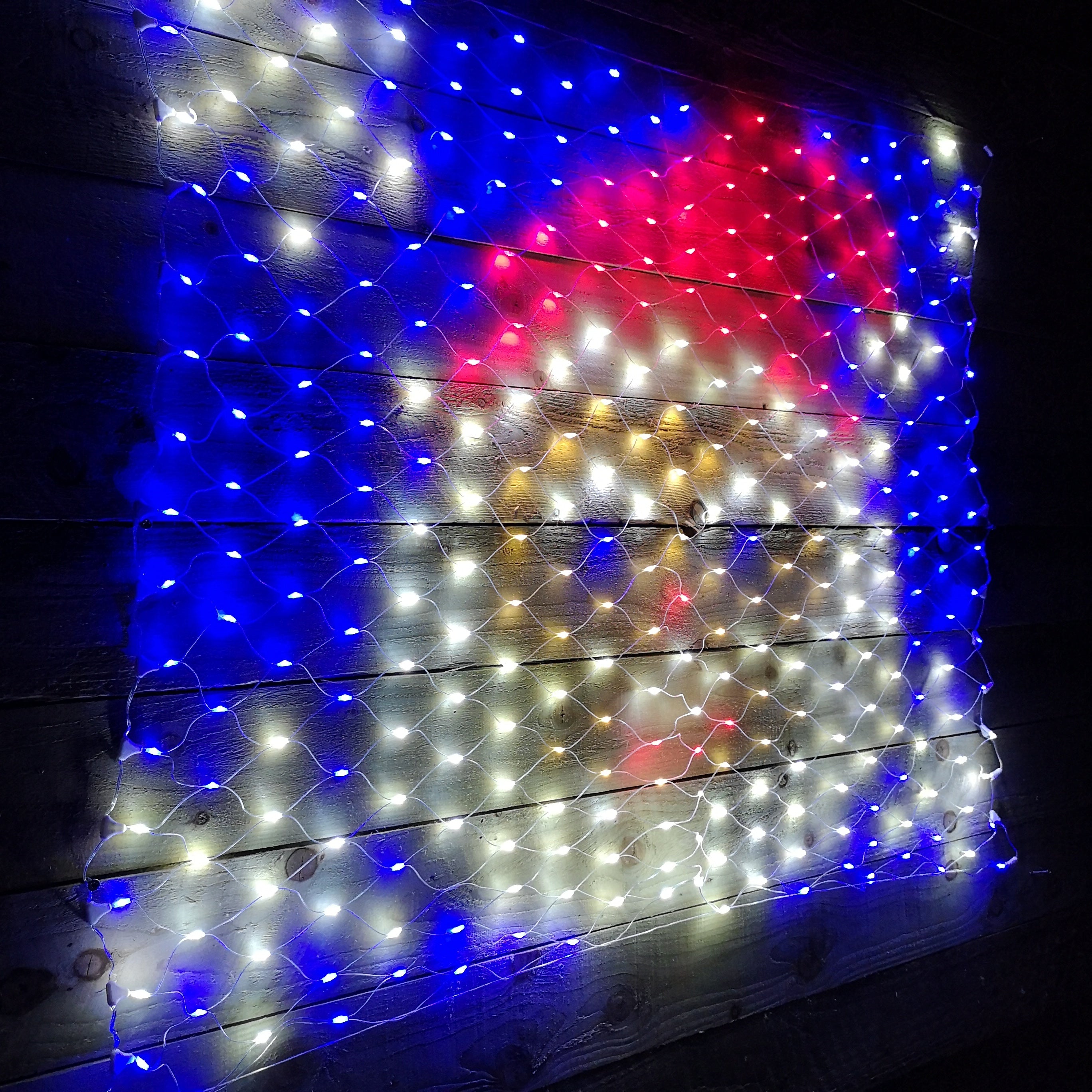 H1.2 x 1.3m Premier Indoor Outdoor Santa Father Christmas Net Light with 320 LED