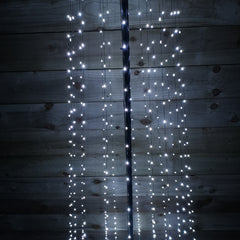2.5m Outdoor Maypole Christmas Tree with 884 Ice White 10% Flashing LEDs