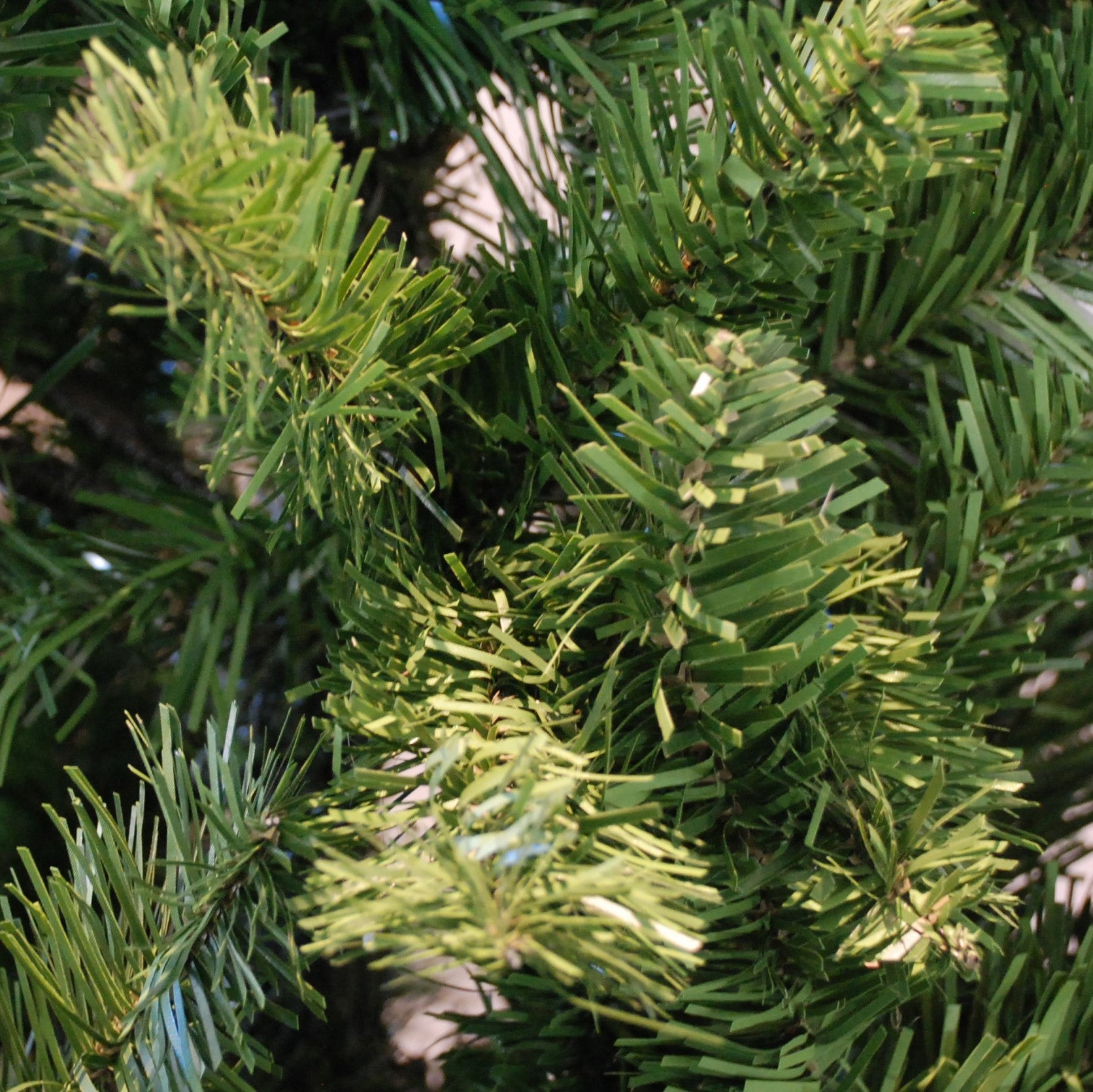 6ft (180cm) Samuel Alexander Luxury Green Christmas Tree 525 Tips 115cm Wide