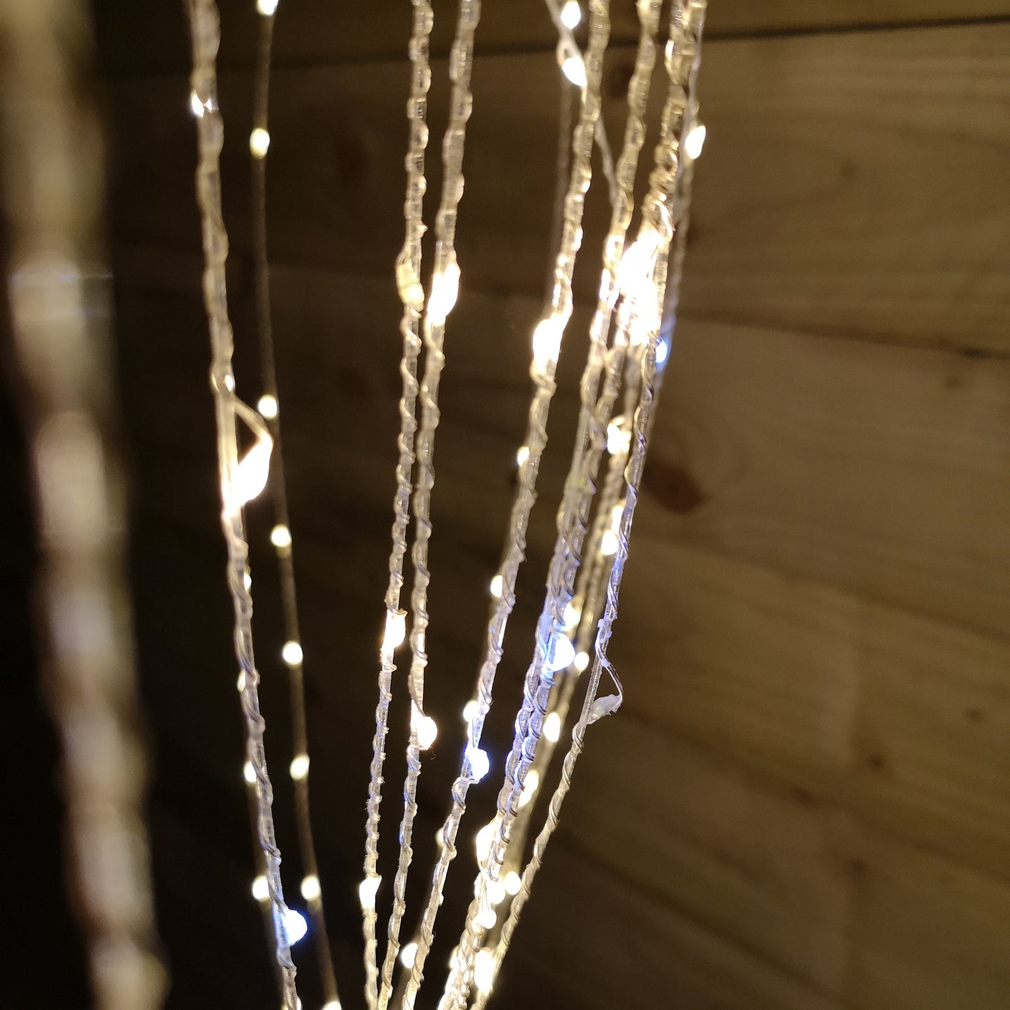 5ft 1.5m Premier Christmas Brown Flocked Static/Flashing  540 LED Willow Tree in White Mix