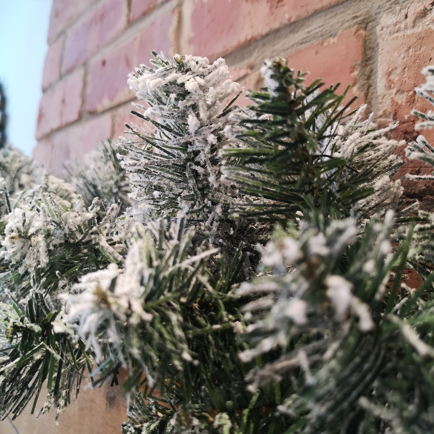 30 x 270cm 9ft Kaemingk Luxury Green Christmas Imperial Garland Snowflocked