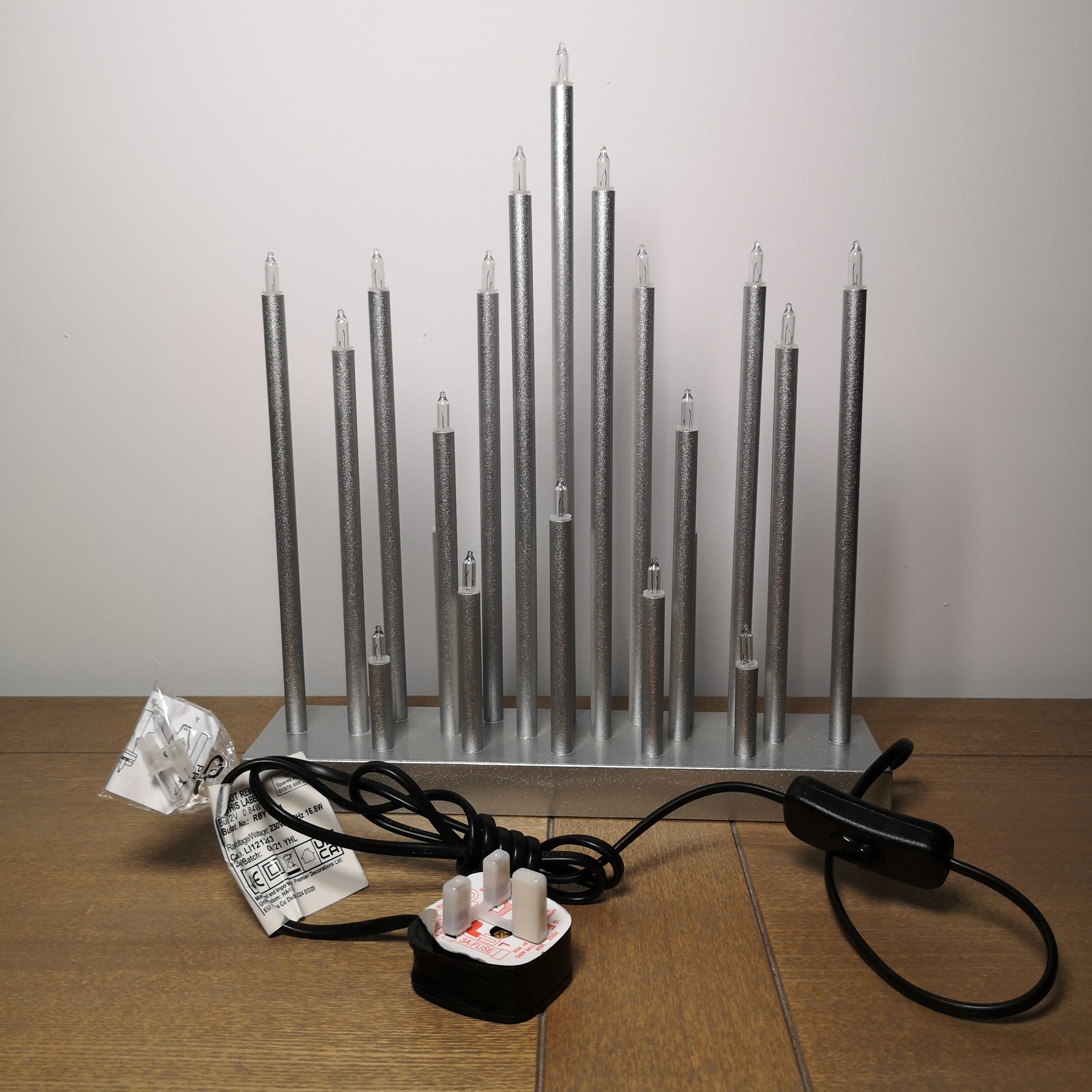 33cm Premier Christmas Candle Bridge Star Shaped with 20 LEDs In Silver Mains Power