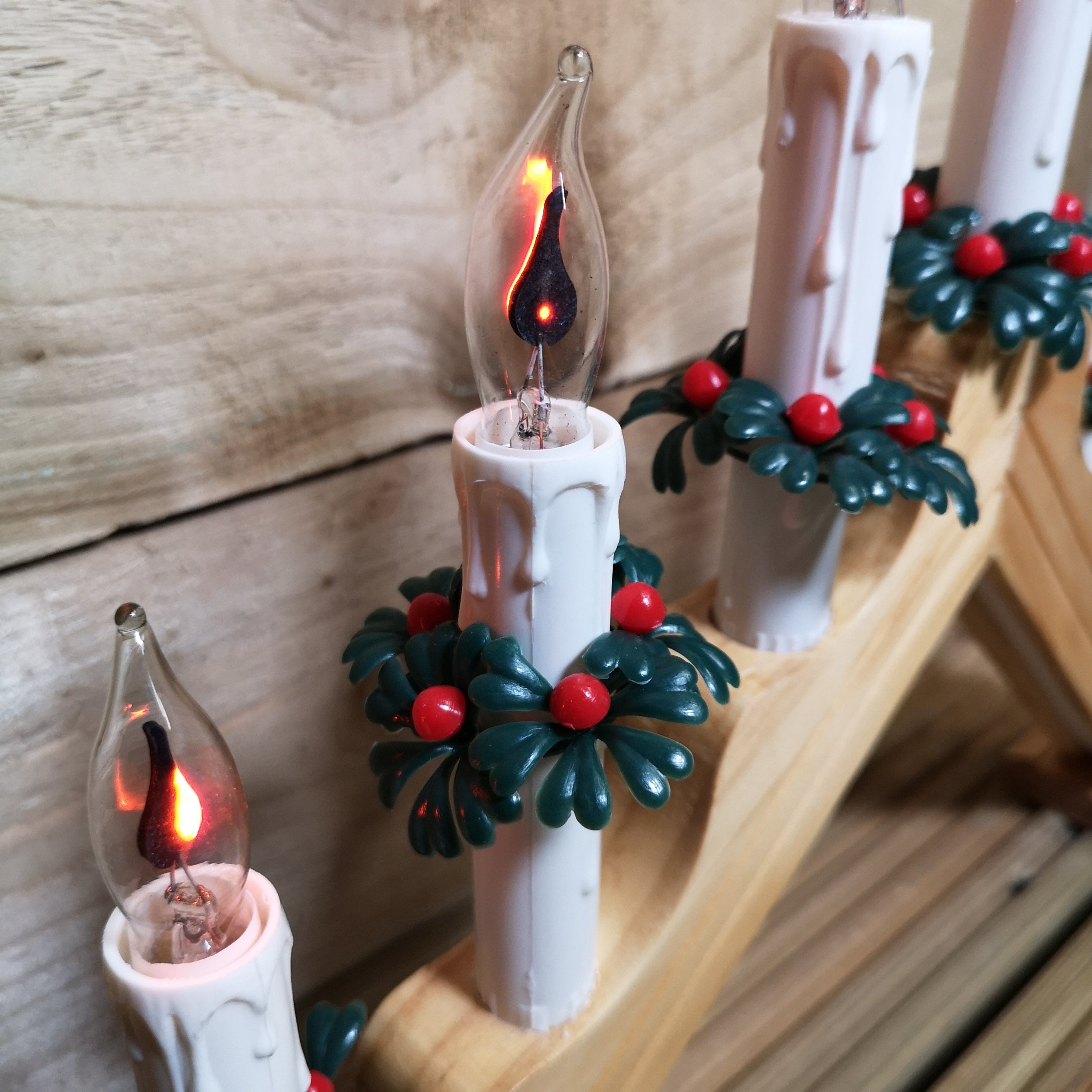 40cm Premier Christmas Candlebridge with 7 Flickering Bulb in Light Wood Finish Mains Operated