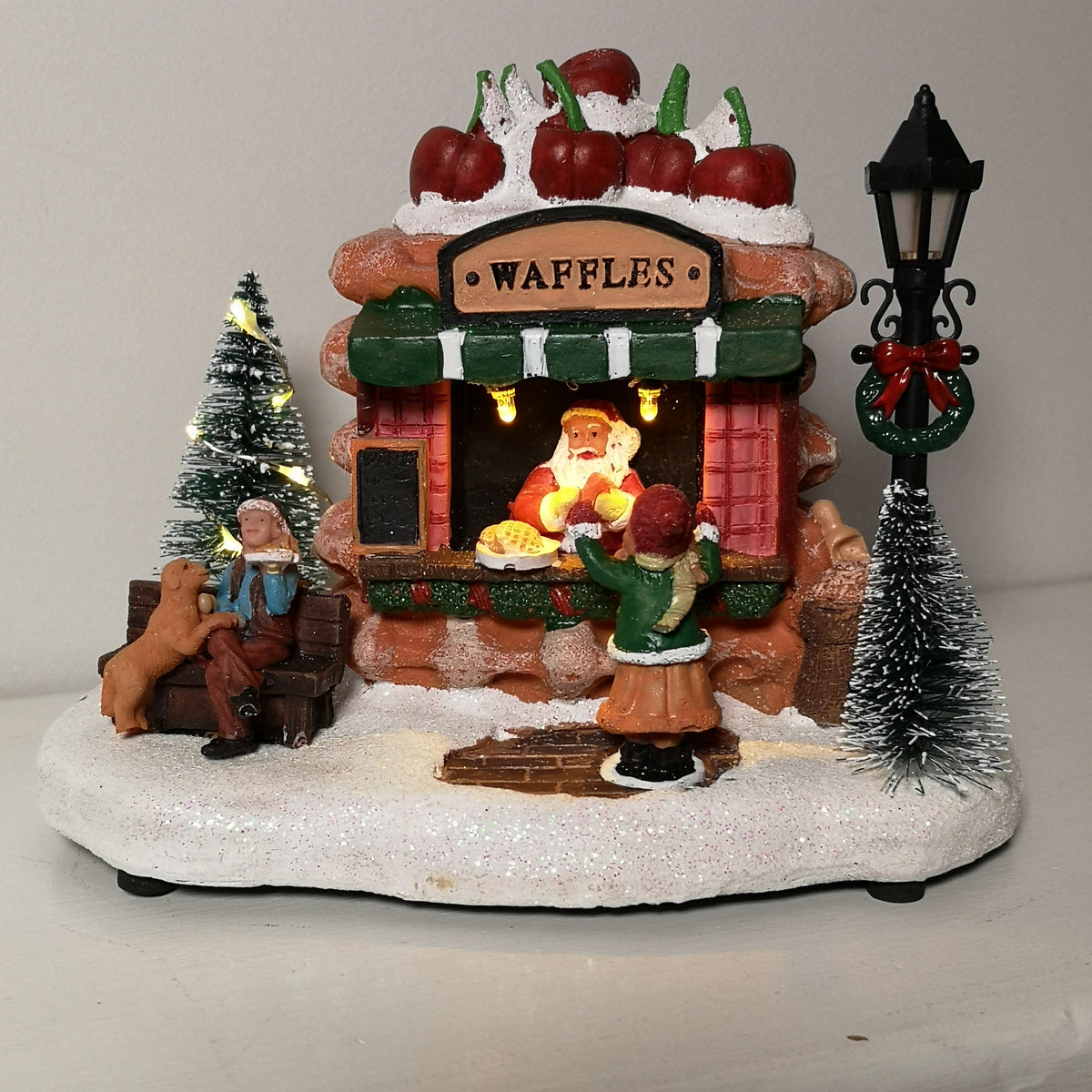 Festive Christmas 19cm Illuminated Waffle Shop Battery Operated