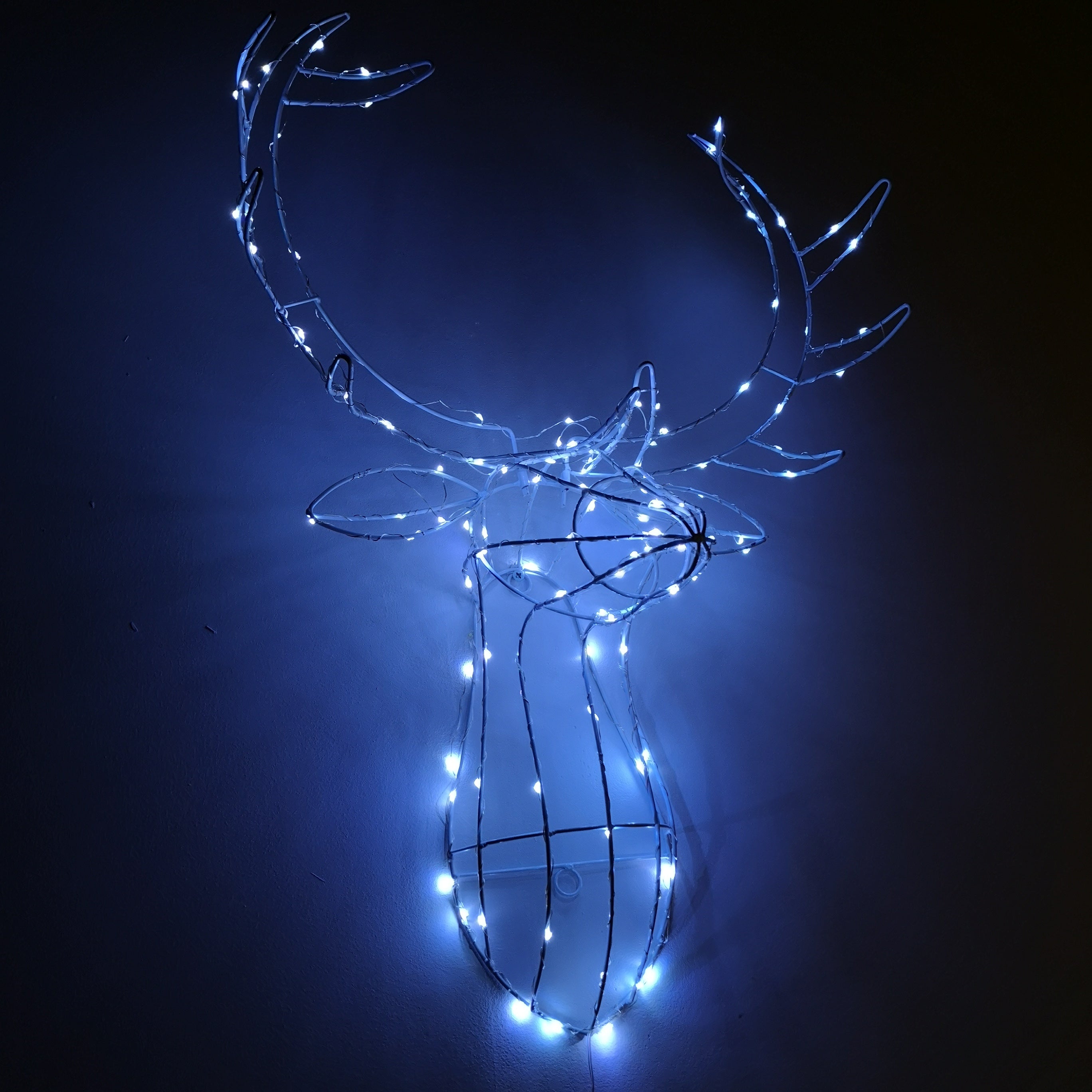 70cm Outdoor Light Up Reindeer Head Christmas Decoration with Twinkling Ice White LEDs